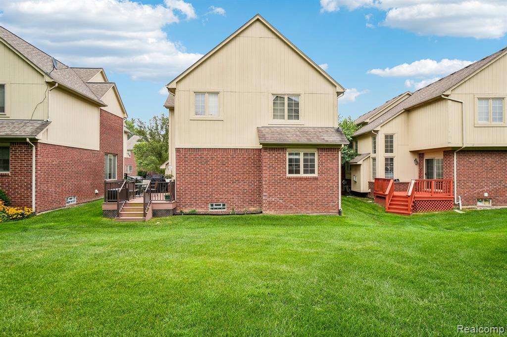 4281 Summer Place, 68, Shelby Twp, MI 48316 — Photo 37
