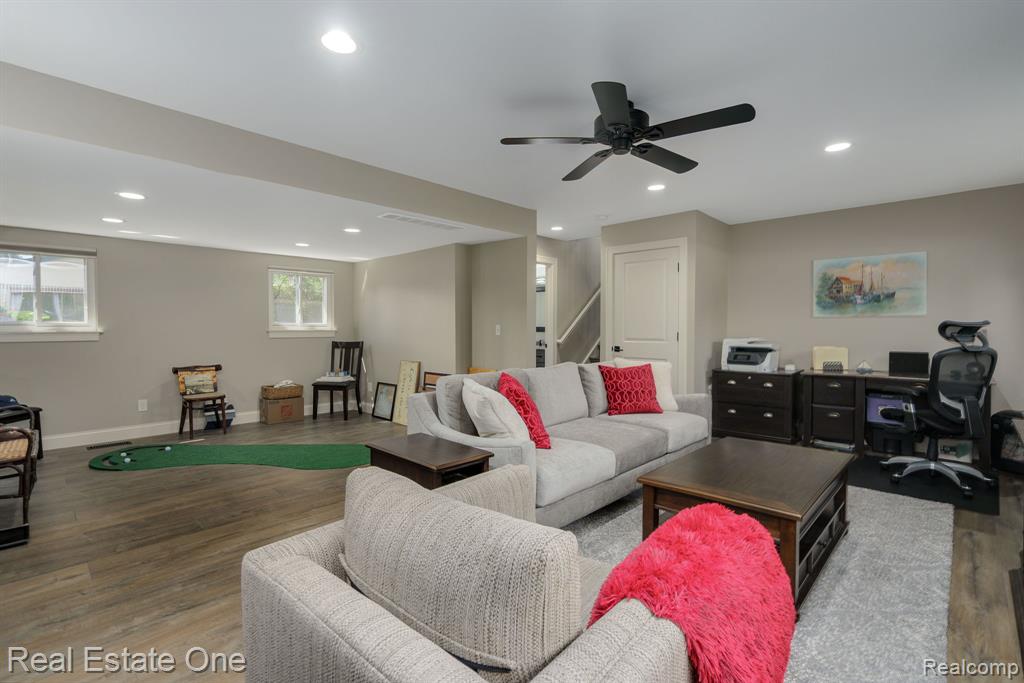 9545 Crown Ridge Drive, White Lake, MI — Photo 34