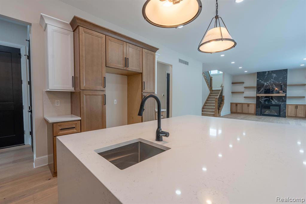 9033 DEERWOOD Road, Clarkston, MI 48348 — Photo 16