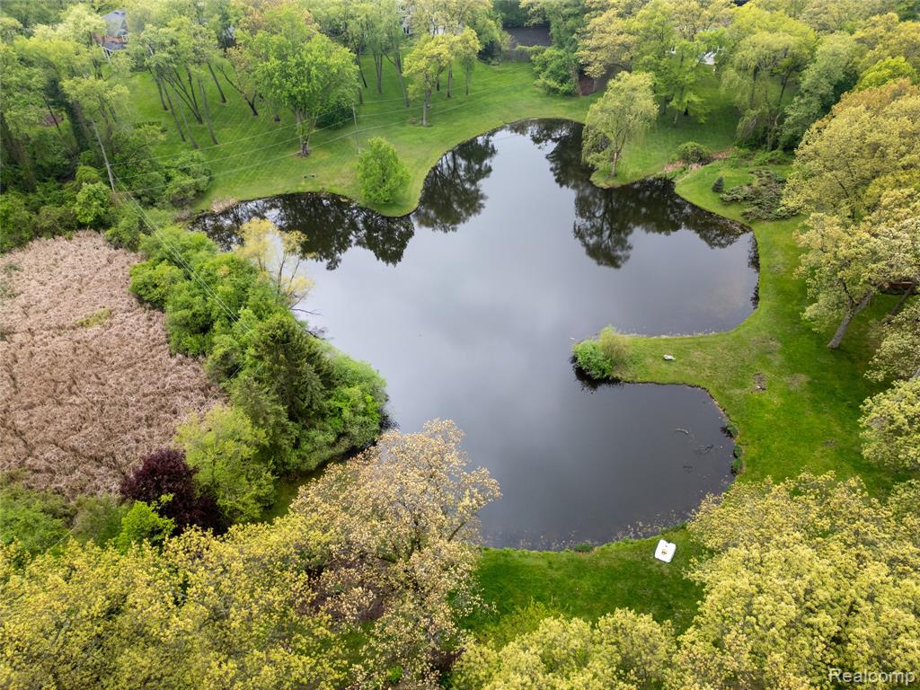 5035 Ponvalley Road, Bloomfield Hills, MI 48302 — Photo 62