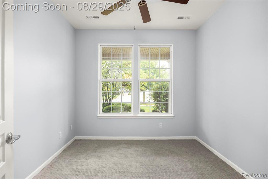 6523 Prairie Dunes Drive, 69, Grand Blanc, MI 48439 — Photo 4