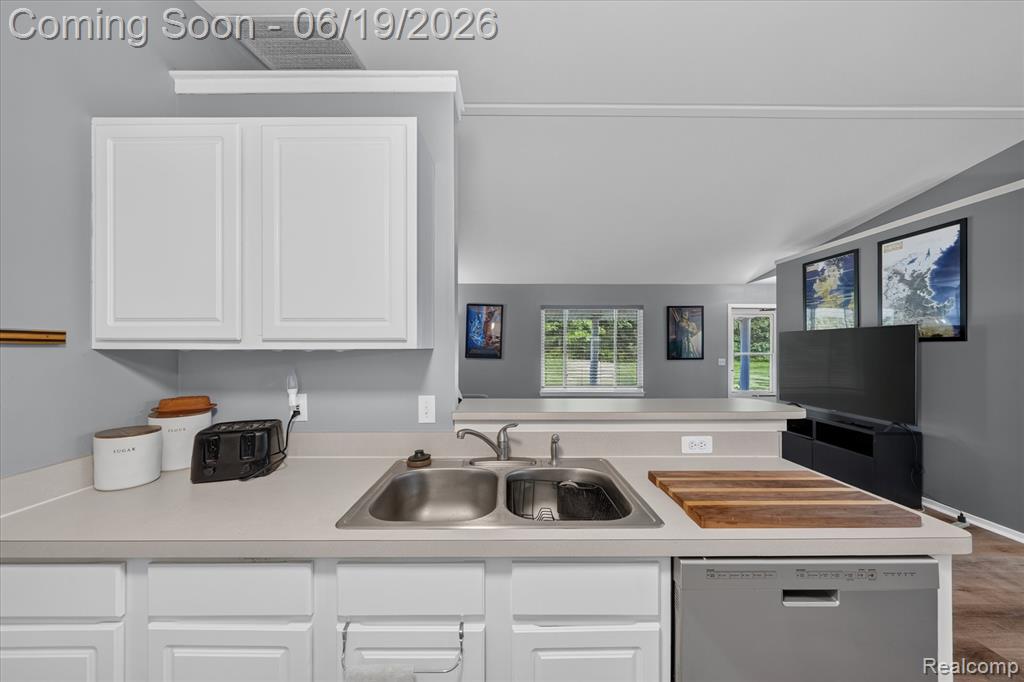 9543 Parkwood Drive, 267, Grand Blanc, MI 48439 — Photo 15