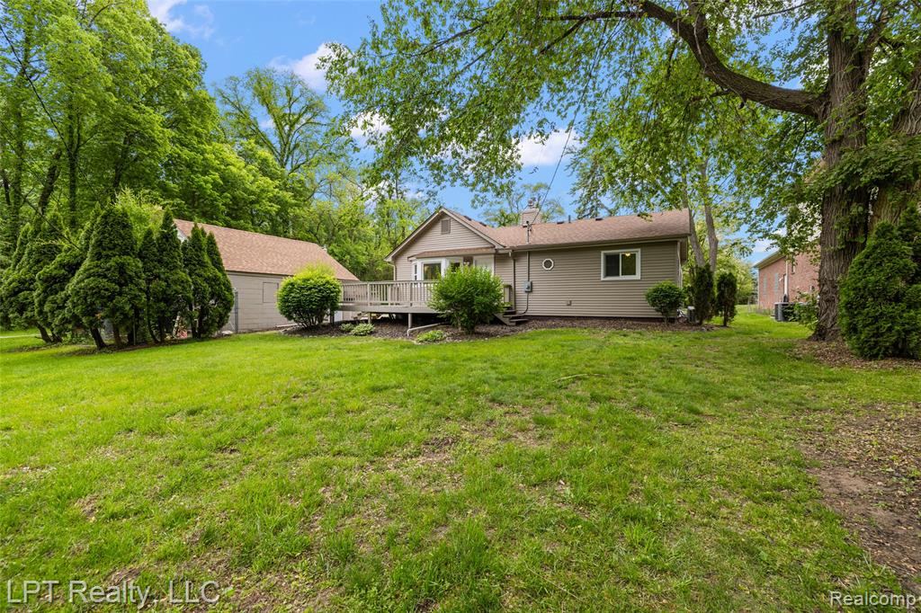 41400 Utica Road, Sterling Heights, MI 48313 — Photo 42