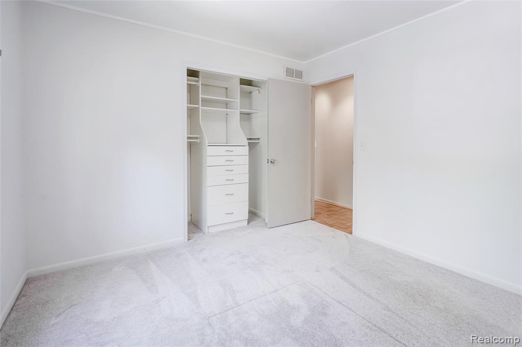 5105 Wah Ta Wah Drive, Clarkston, MI 48348 — Photo 19