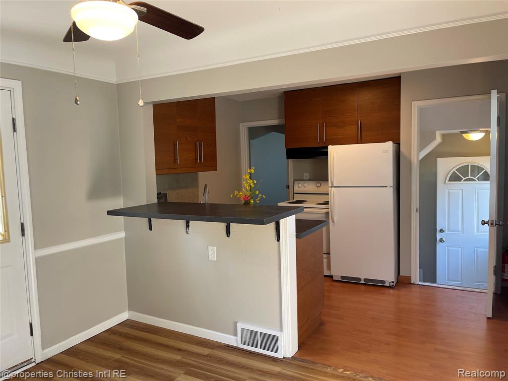 724 Winchester Avenue, Lincoln Park, MI 48146 — Photo 6