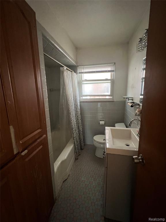 9414 Appoline Street, Detroit, MI 48228 — Photo 18