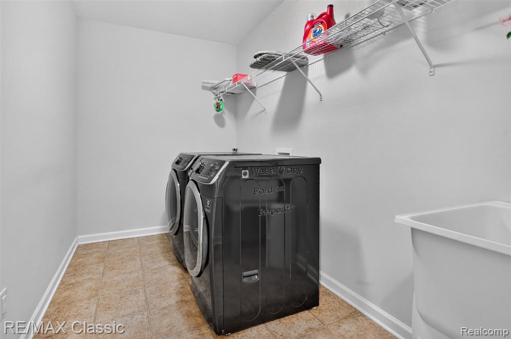 29949 Macintosh Lane, New Hudson, MI 48165 — Photo 25
