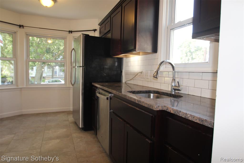 760 WORDSWORTH Street, Ferndale, MI 48220 — Photo 5