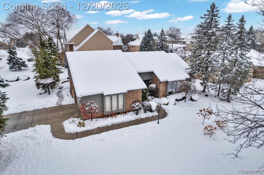6845 Serenity Drive, Troy, MI 48098 — Photo 2