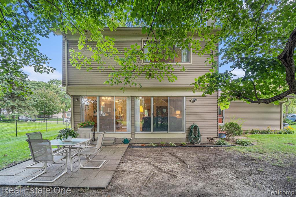 772 RANDALL Drive, Troy, MI 48085 — Photo 34