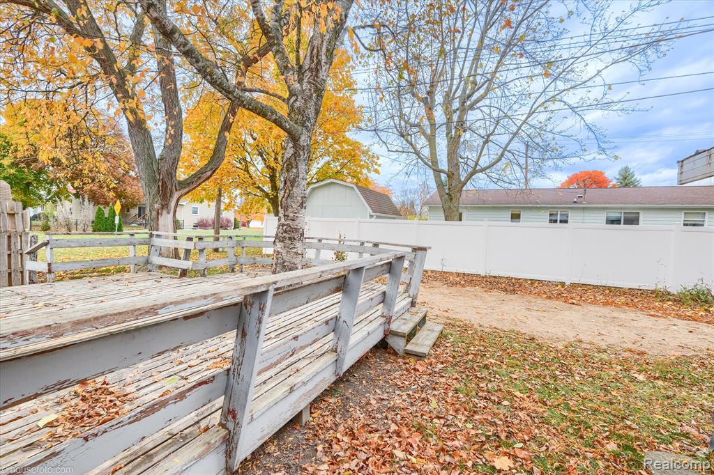 7036 Clabuesch Street, Pigeon Vlg, MI — Photo 3