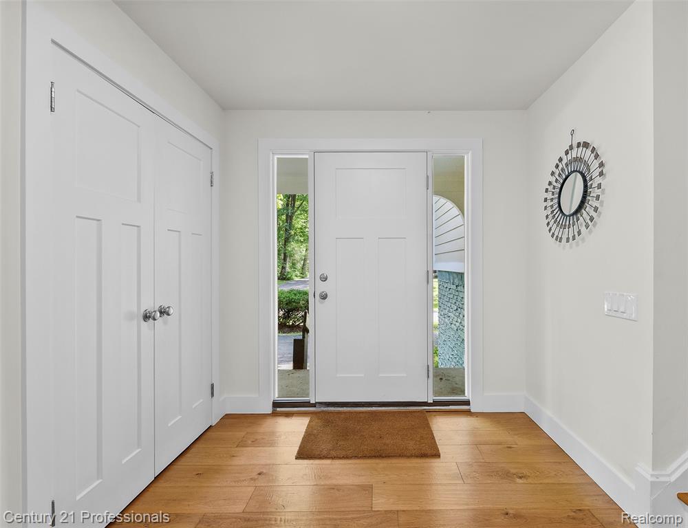 745 Hawthorne Drive, Bloomfield Hills, MI 48304 — Photo 8
