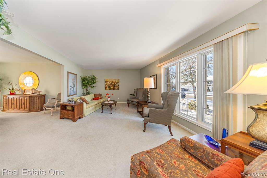16548 Winchester Drive, Northville, MI 48168 — Photo 6