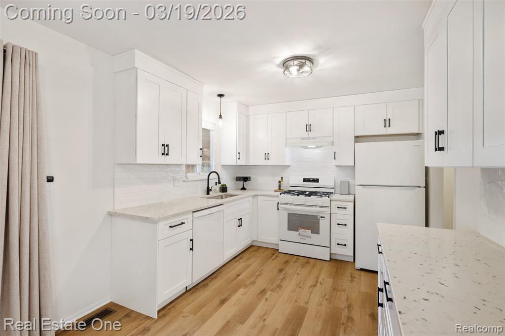 4775 Stanley Avenue, Warren, MI 48092 — Photo 3