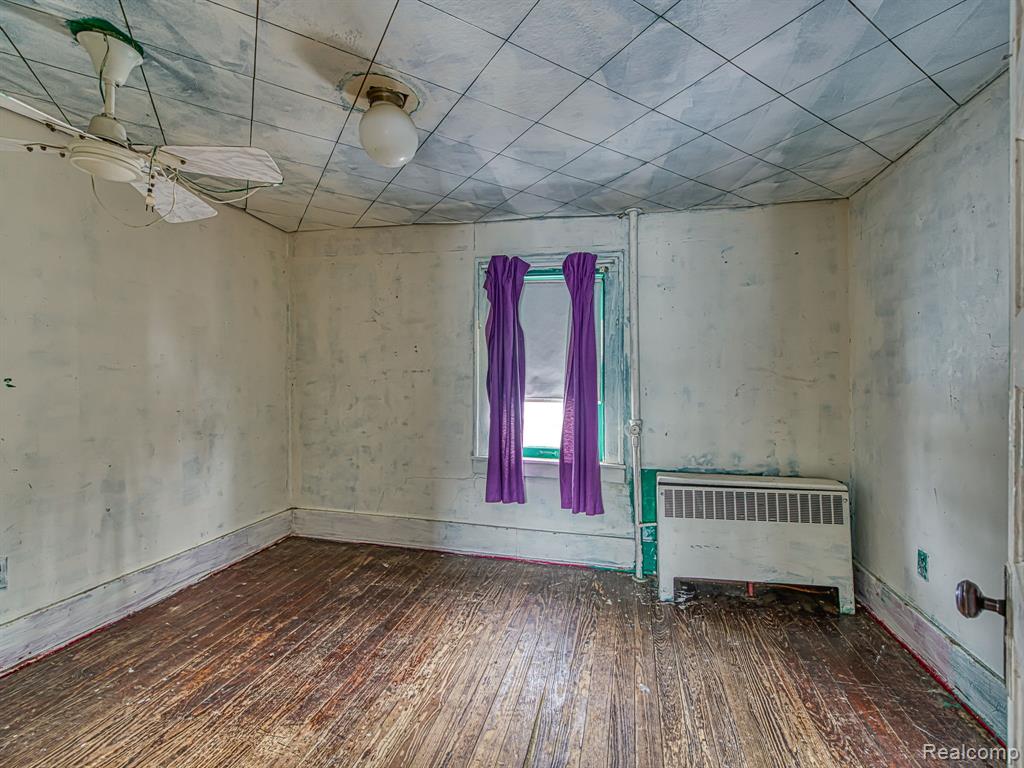 547 Pine Street, Wyandotte, MI 48192 — Photo 23