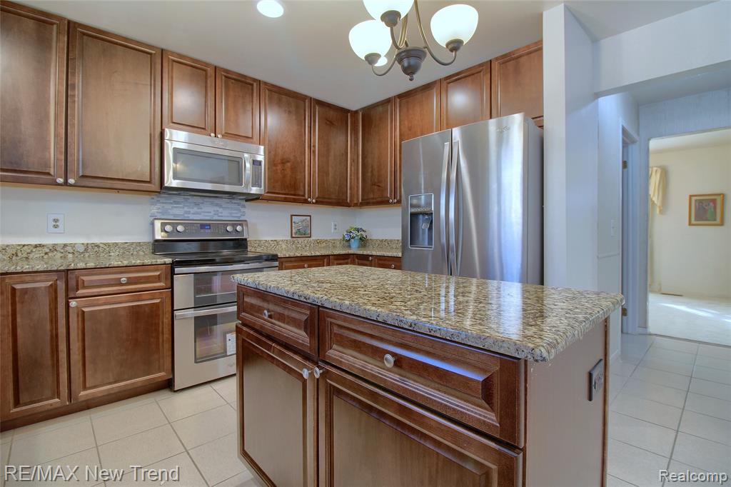 44420 Wright Way, Novi, MI — Photo 11