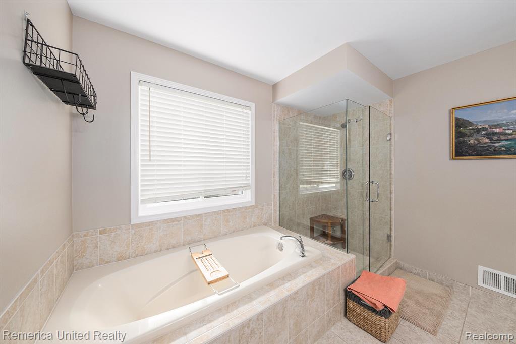 28016 Stillwater Court, South Lyon, MI 48165 — Photo 18
