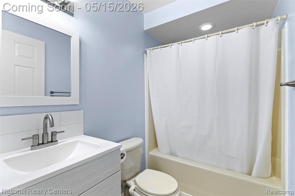 43220 Fountain Drive, Sterling Heights, MI 48313 — Photo 10