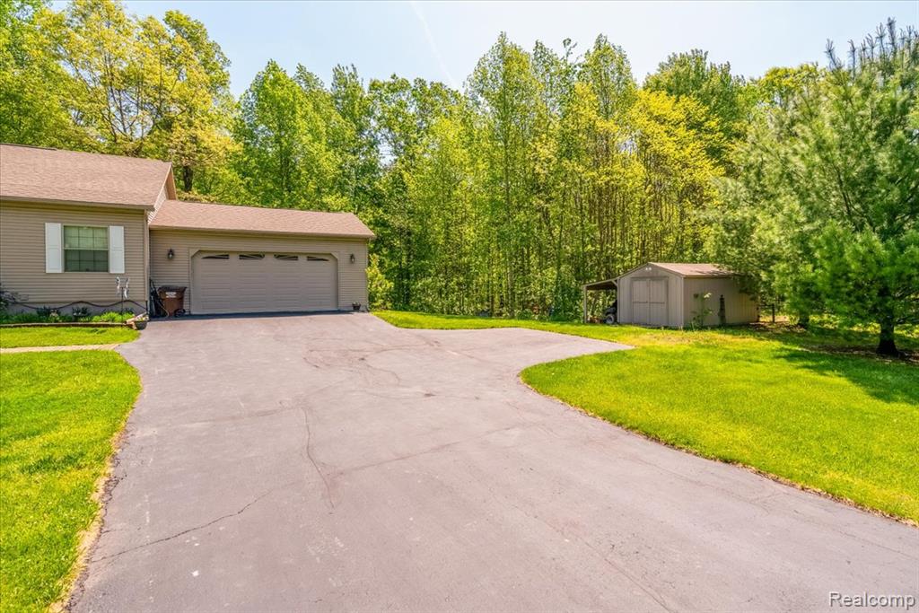 11541 McFall Drive, Willis, MI 48191 — Photo 39