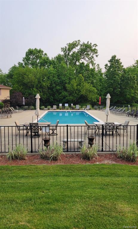 61116 Greenwood Drive, 5, South Lyon, MI 48178 — Photo 5