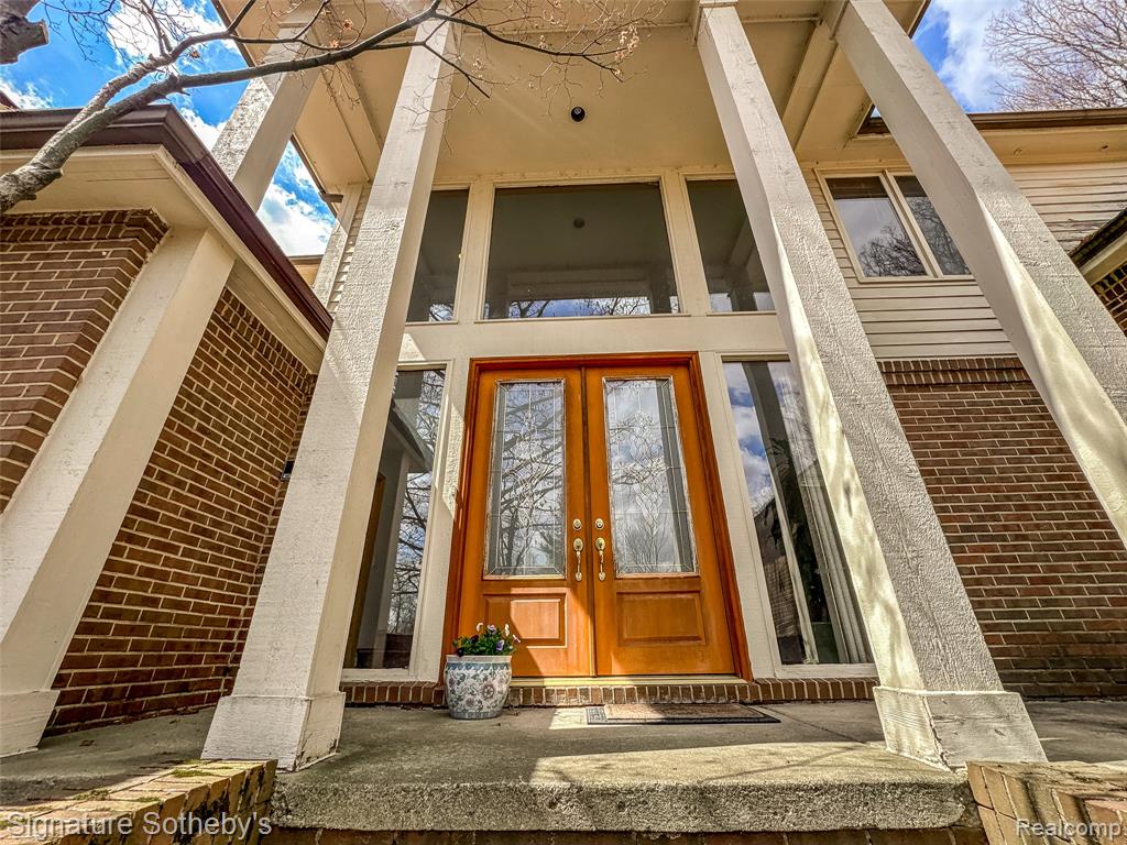 2131 Birchwood Way, Bloomfield Hills, MI 48302 — Photo 4