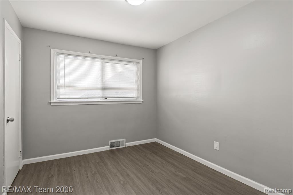 4853 Helen Street, Dearborn, MI 48126 — Photo 13