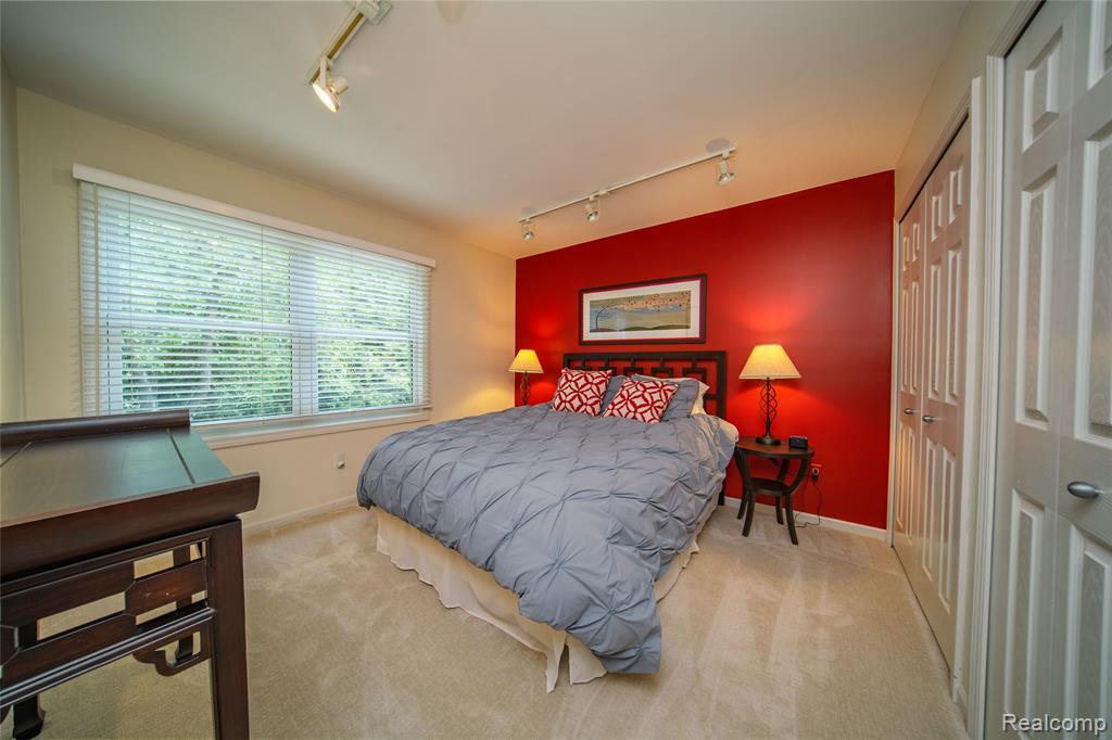 7422 Autumn Hill Drive, West Bloomfield, MI 48323 — Photo 26