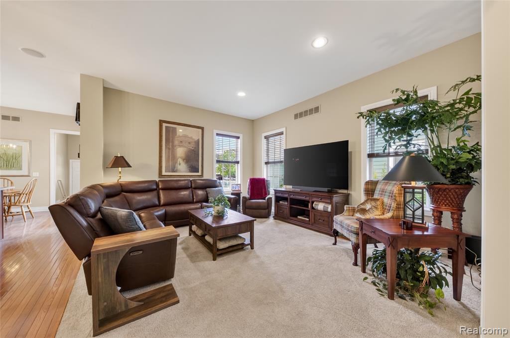 50325 Hancock Street, Canton, MI 48188 — Photo 11