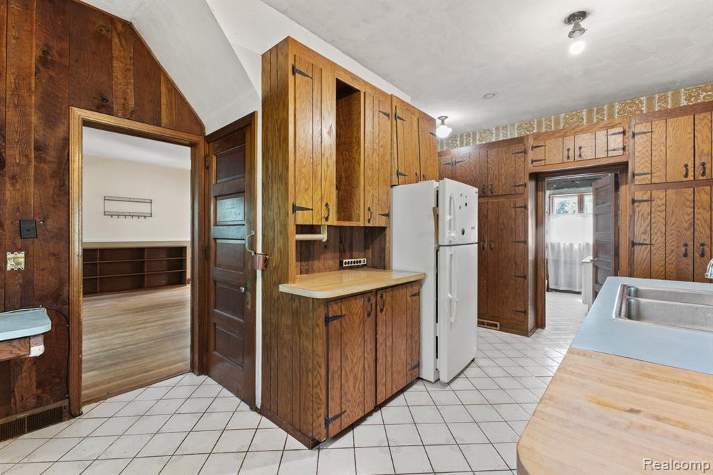 5390 Oak Hill Road, Clarkston, MI 48348 — Photo 15
