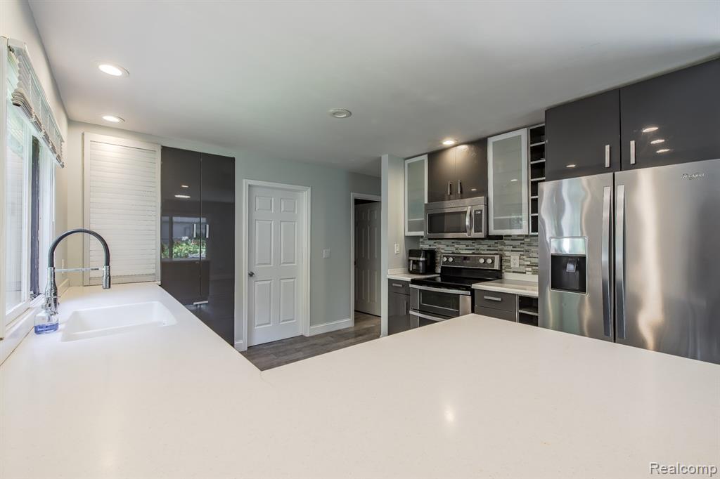 48 Rosemary Street, Lapeer, MI 48446 — Photo 15