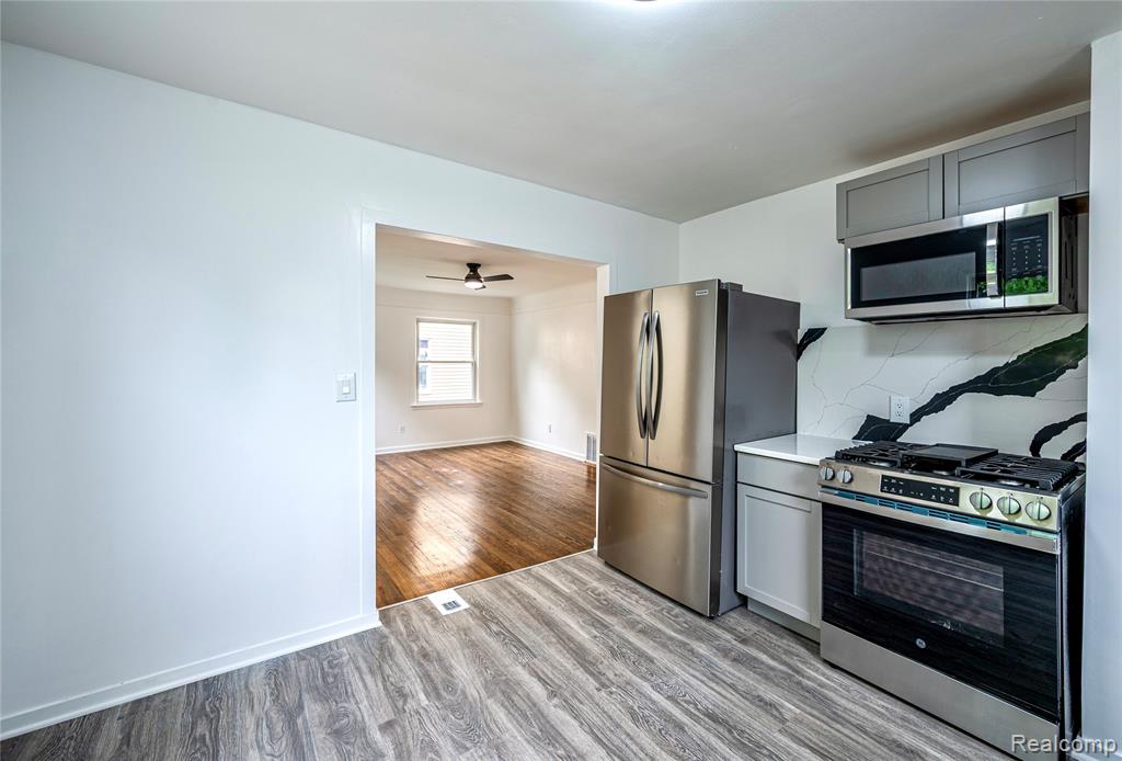 13680 Borgman Street, Oak Park, MI 48237 — Photo 6