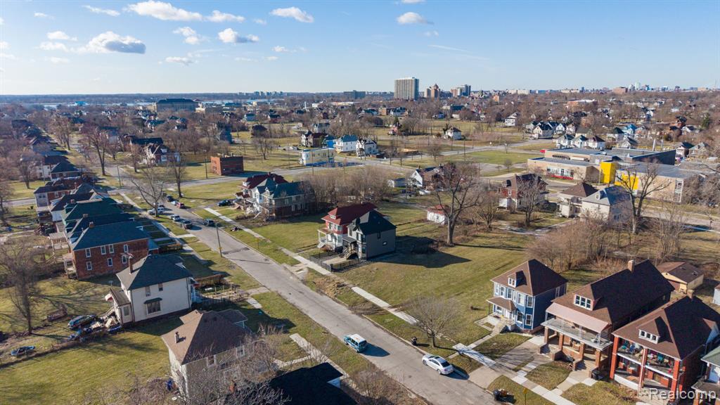 2575 Harding Street, Detroit, MI 48214 — Photo 34