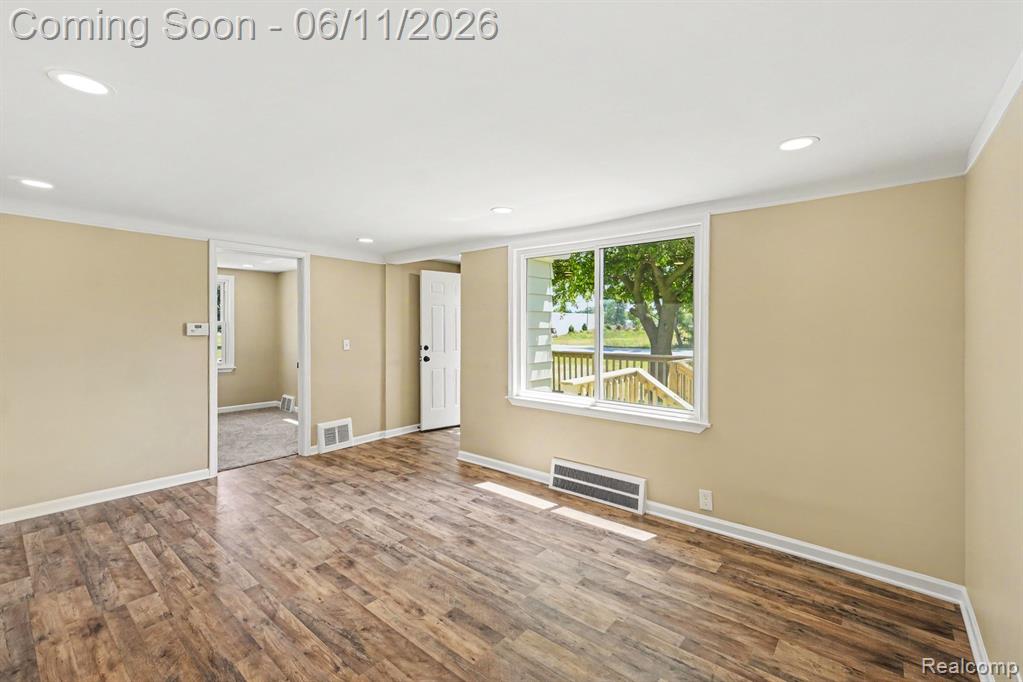 8070 Grand Blanc Road, Swartz Creek, MI 48473 — Photo 6