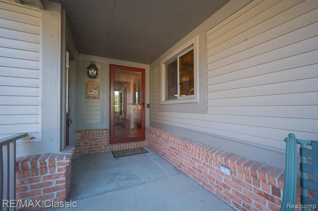 1049 ELMWOOD Drive, 13, Brighton, MI 48116 — Photo 4