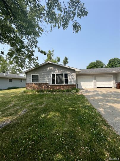 929 MILL, Tecumseh, MI 49286 — front exterior