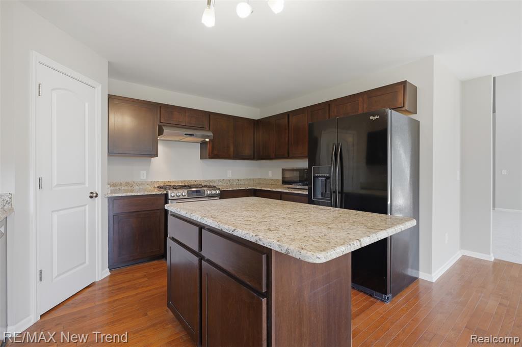 7301 VILLAGE PARK Drive, Independence, MI — Photo 21
