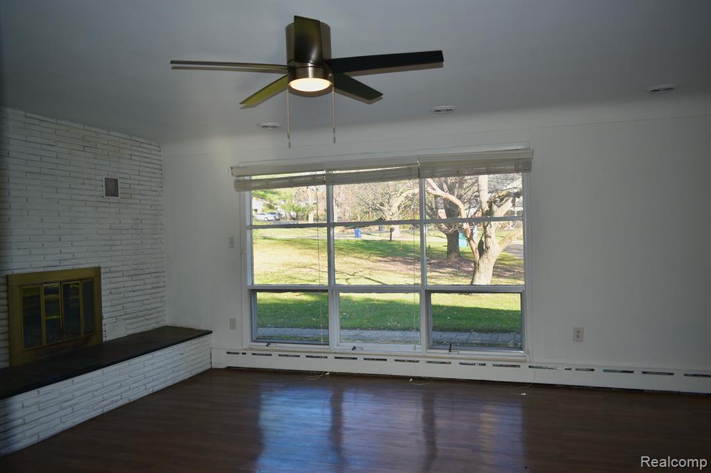 460 N EVANSDALE Drive, Bloomfield Hills, MI 48304 — Photo 5