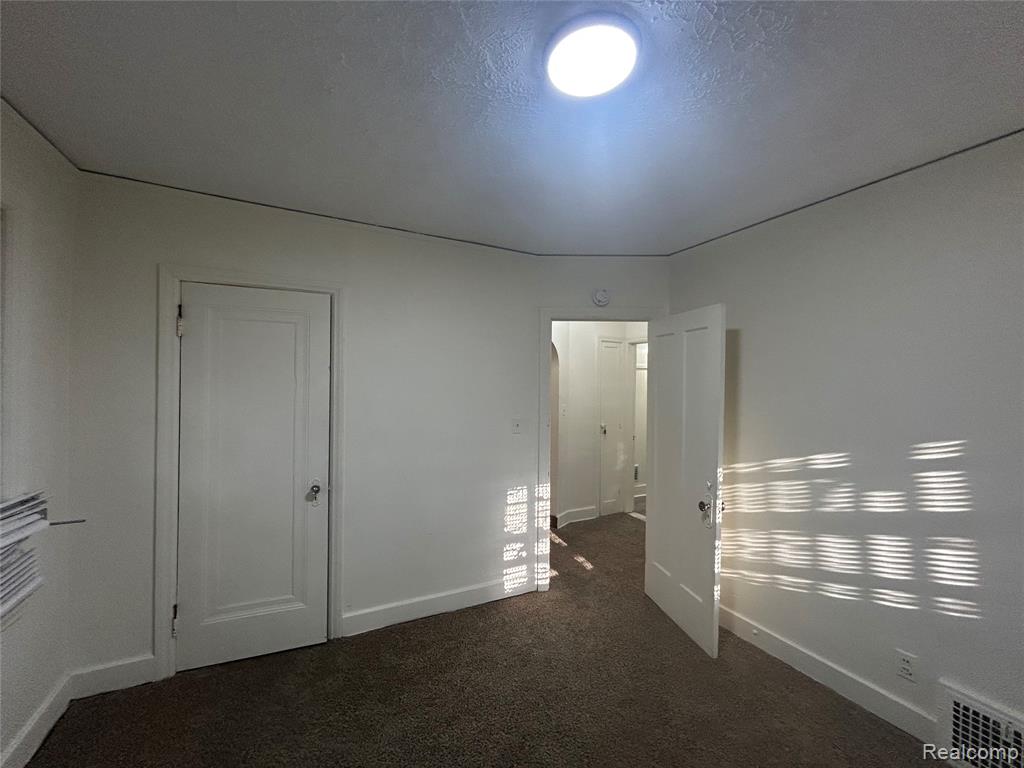 4401 Buckingham Avenue, Detroit, MI 48224 — Photo 31