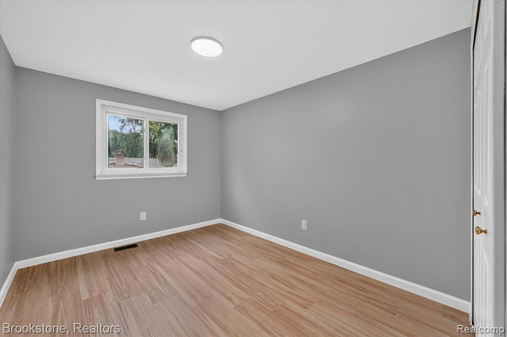 39795 Waldorf Drive, Clinton Twp, MI 48038 — Photo 25