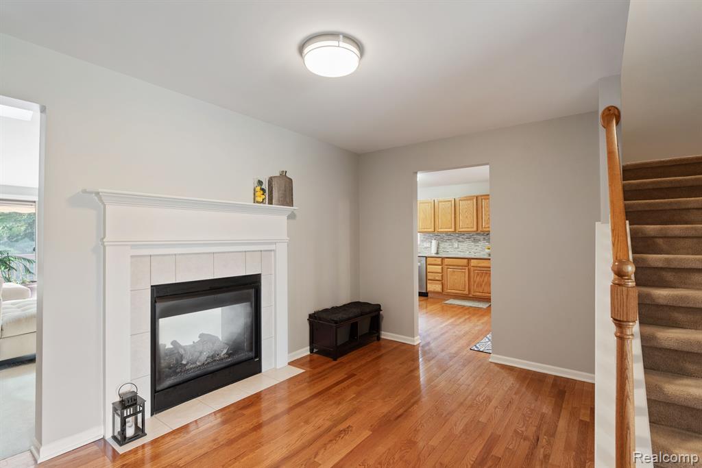 6197 MOUNTAIN LAUREL Drive, Brighton, MI 48116 — Photo 4