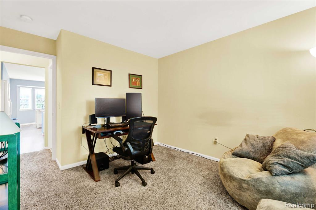 41225 Greenspire Drive, Clinton Twp, MI 48038 — Photo 25