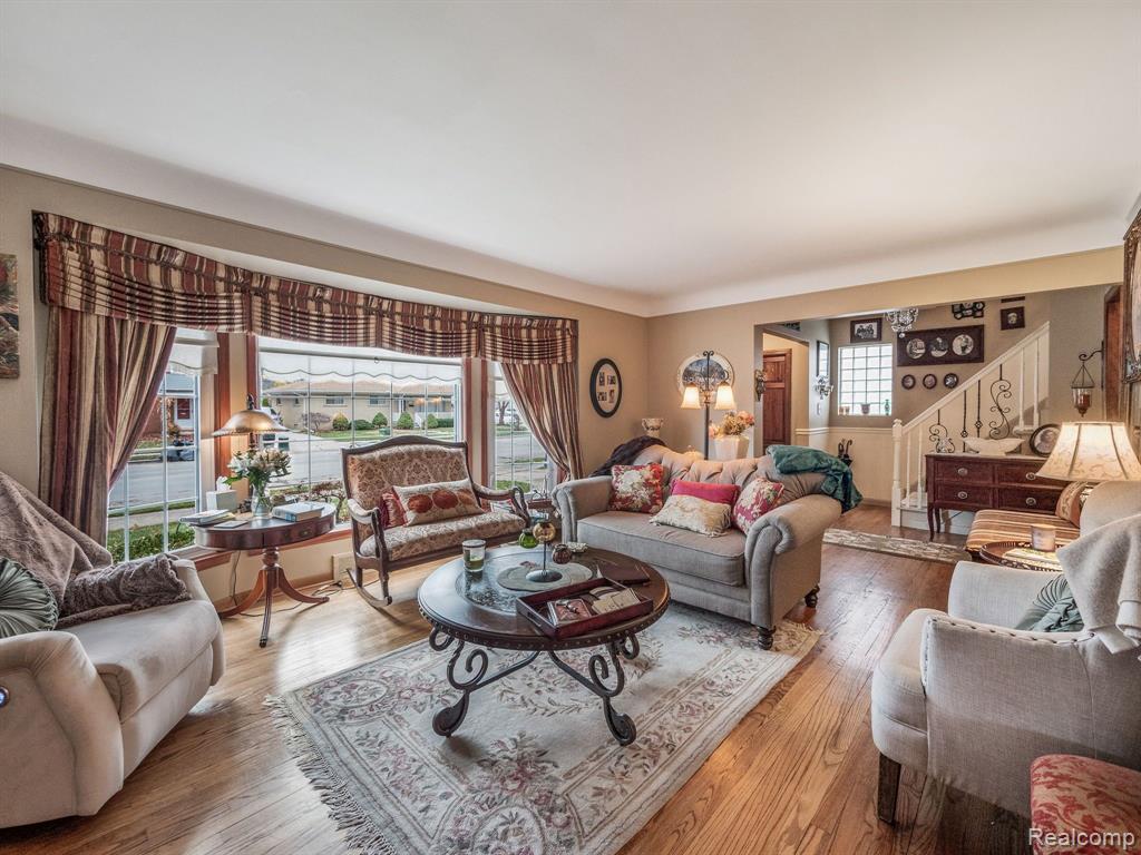 6713 ROSEDALE Boulevard, Allen Park, MI 48101 — Photo 9