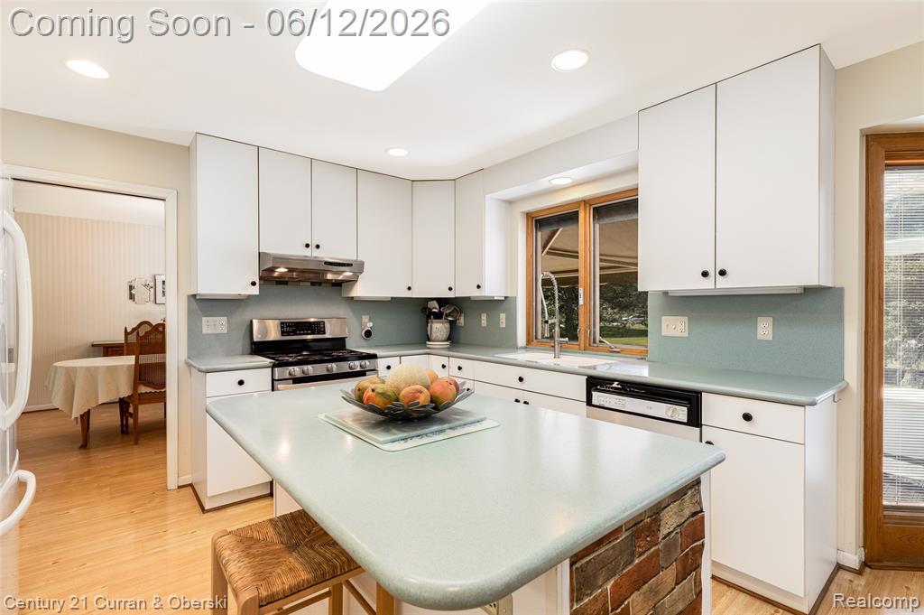 31259 Applewood Lane, Farmington, MI 48331 — Photo 14