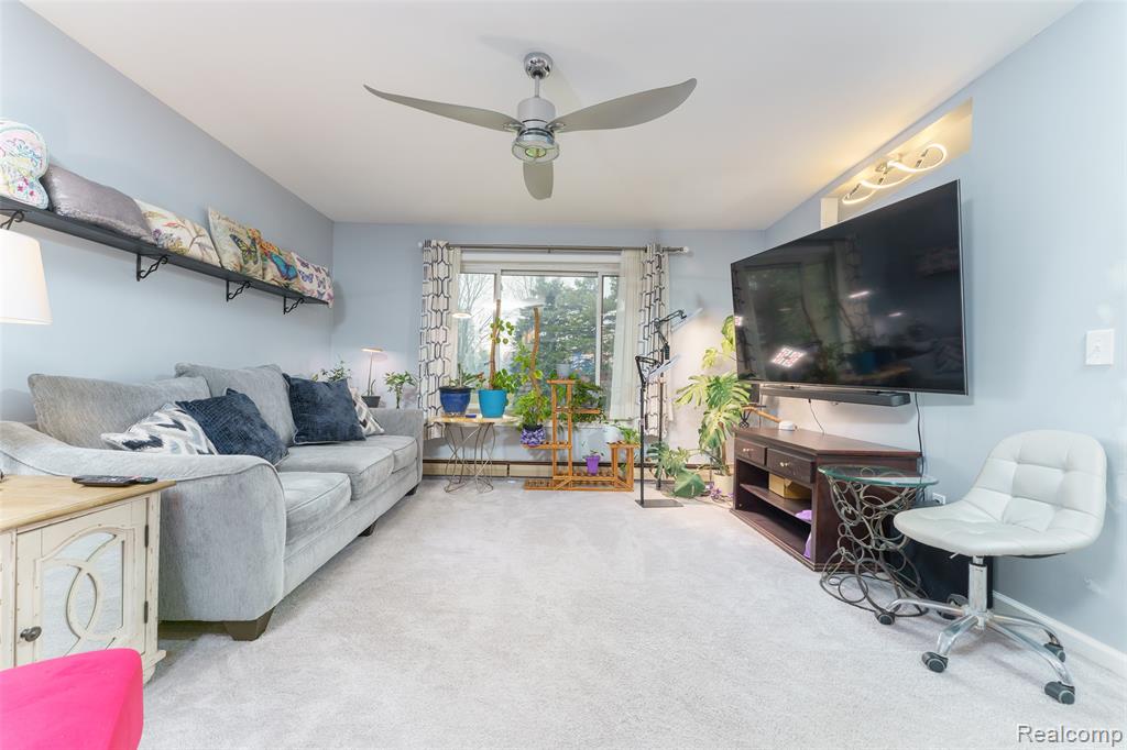5670 Fowlerville Road, Fowlerville, MI 48836 — Photo 6