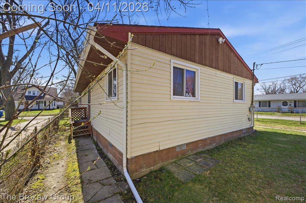 90 N Josephine Avenue, Waterford, MI 48328 — Photo 29