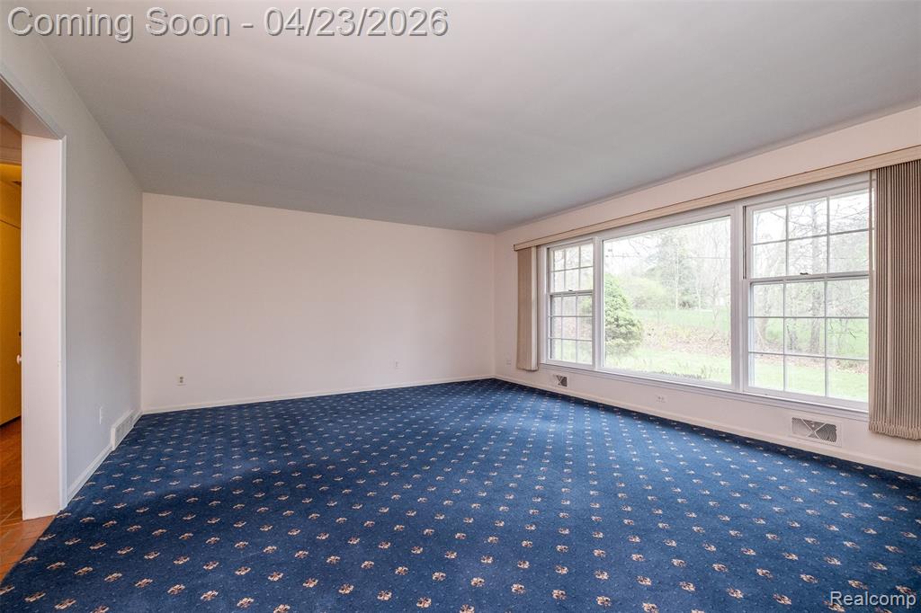 1895 West Bend Drive, Bloomfield Hills, MI 48302 — Photo 8