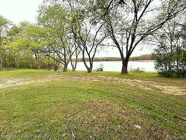1625 HIGHLAND PARK Drive, Highland, MI 48356 — Photo 24