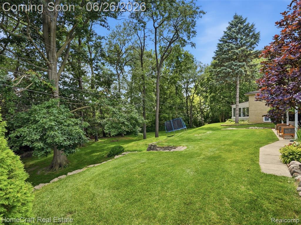 42047 CLEMONS Drive, Plymouth, MI 48170 — Photo 34