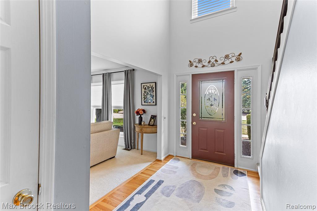 5492 Charrington Court, West Bloomfield, MI 48324 — Photo 39