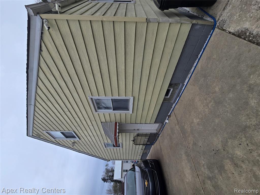 6320 Saint Marys Street, Detroit, MI 48228 — Photo 10